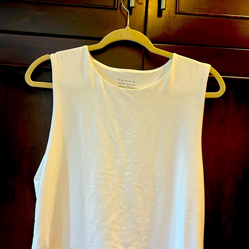 COPY - #66 NWT tahari sleeveless top